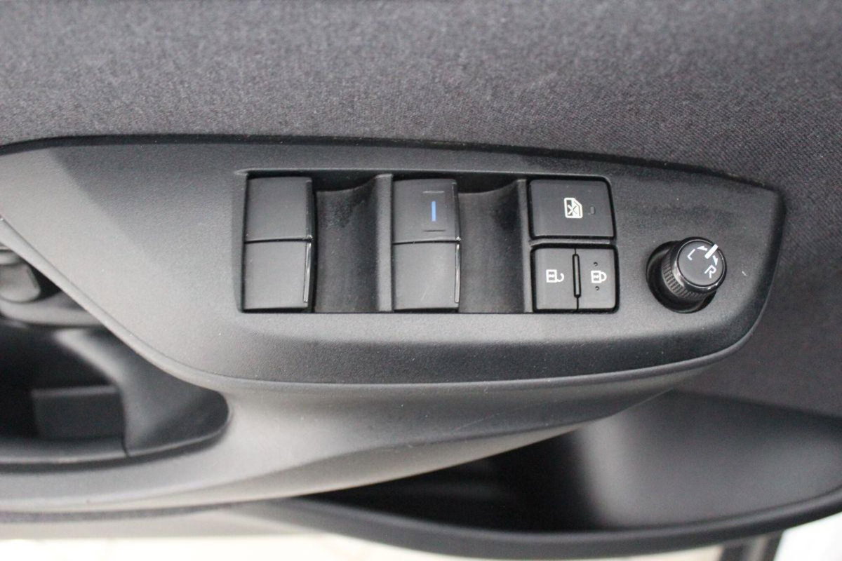 Toyota Yaris Cross 1.5 Hybrid 5p. E-CVT Active (18)