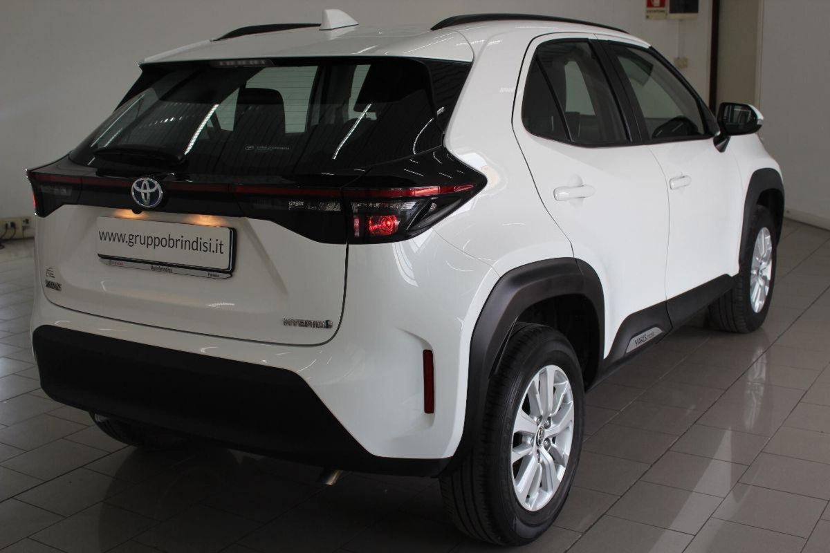 Toyota Yaris Cross 1.5 Hybrid 5p. E-CVT Active (4)