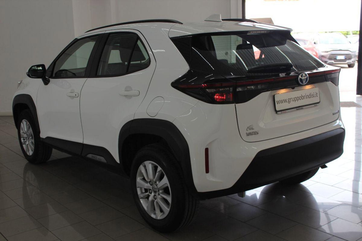 Toyota Yaris Cross 1.5 Hybrid 5p. E-CVT Active (6)