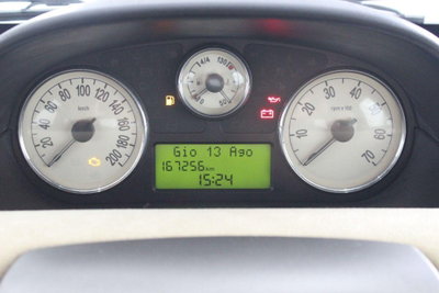 Lancia Ypsilon Argento (9)