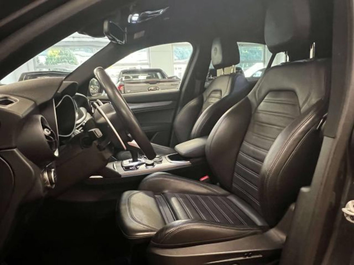 Alfa Romeo Stelvio 2.2 t Veloce Q4 210cv auto (10)