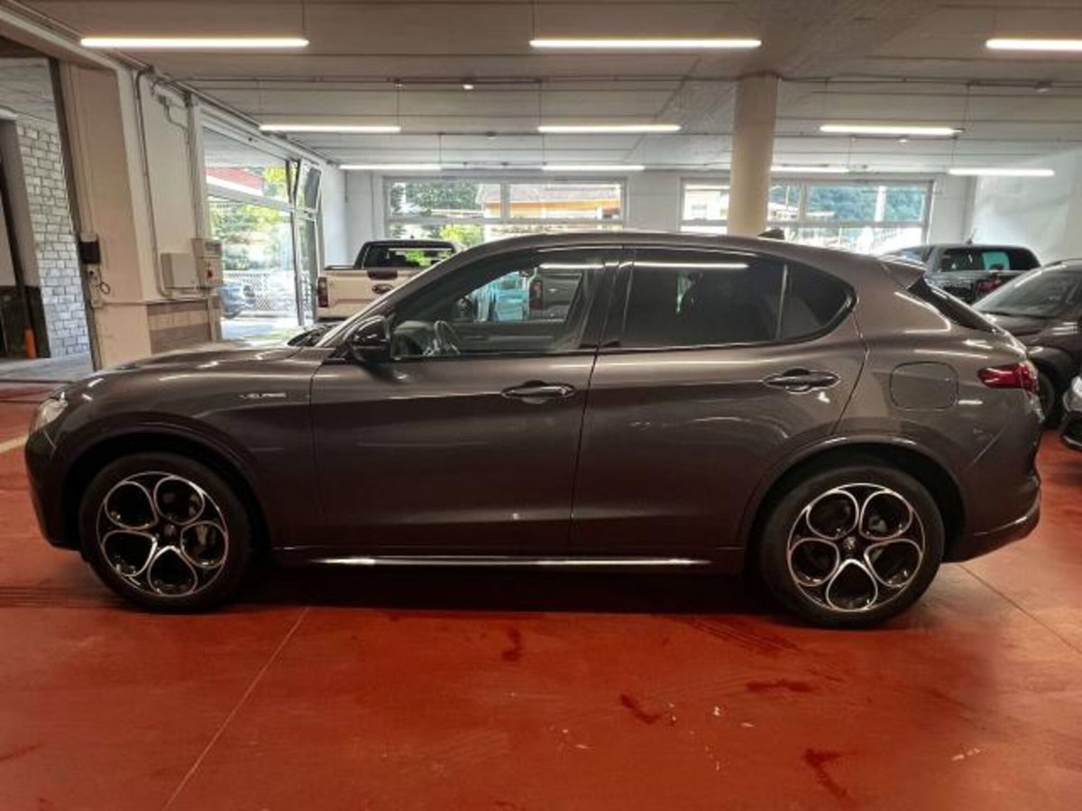 Alfa Romeo Stelvio 2.2 t Veloce Q4 210cv auto (5)