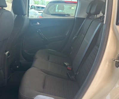 Peugeot 208 HDi 68 CV 5 porte Allure (10)
