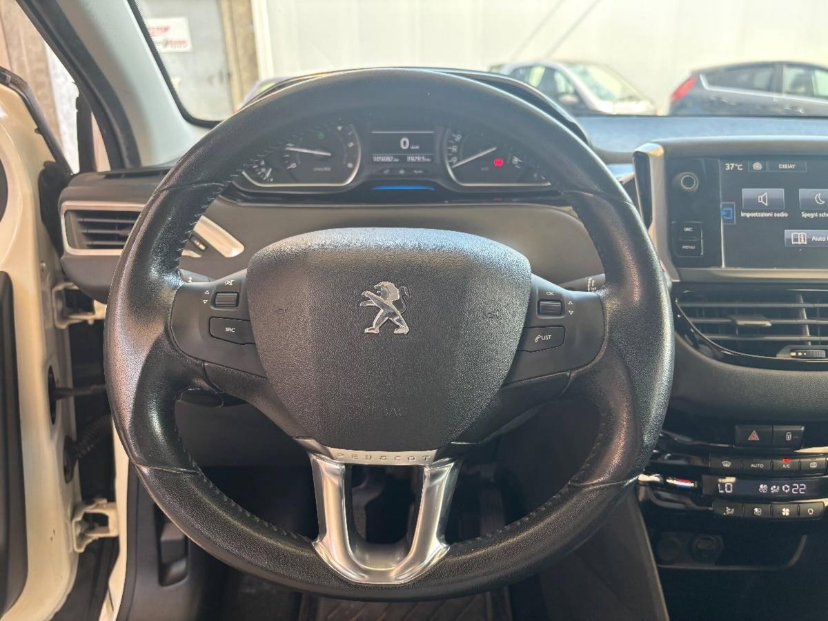 Peugeot 208 HDi 68 CV 5 porte Allure (12)