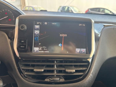Peugeot 208 HDi 68 CV 5 porte Allure (14)