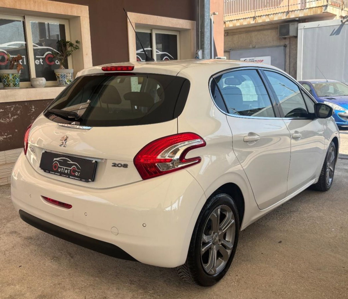 Peugeot 208 HDi 68 CV 5 porte Allure (5)