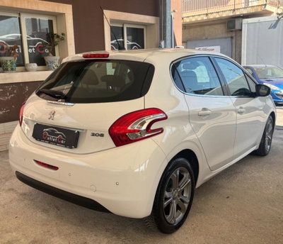 Peugeot 208 HDi 68 CV 5 porte Allure (5)