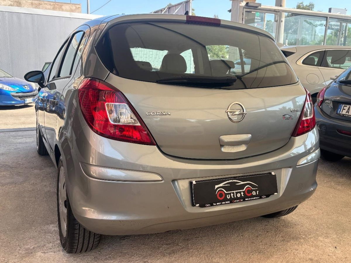 Opel Corsa 1.4 5 porte Black Edition (15)