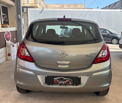 Opel Corsa 1.4 5 porte Black Edition (6)