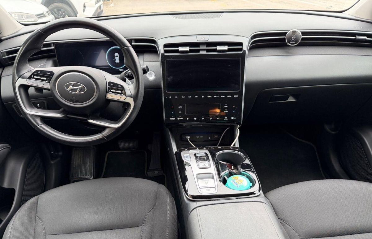 Hyundai Tucson 1.6 hev Exellence 4wd 239cv auto (10)