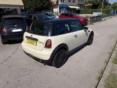 MINI Mini 1.6 16V Cooper D (4)