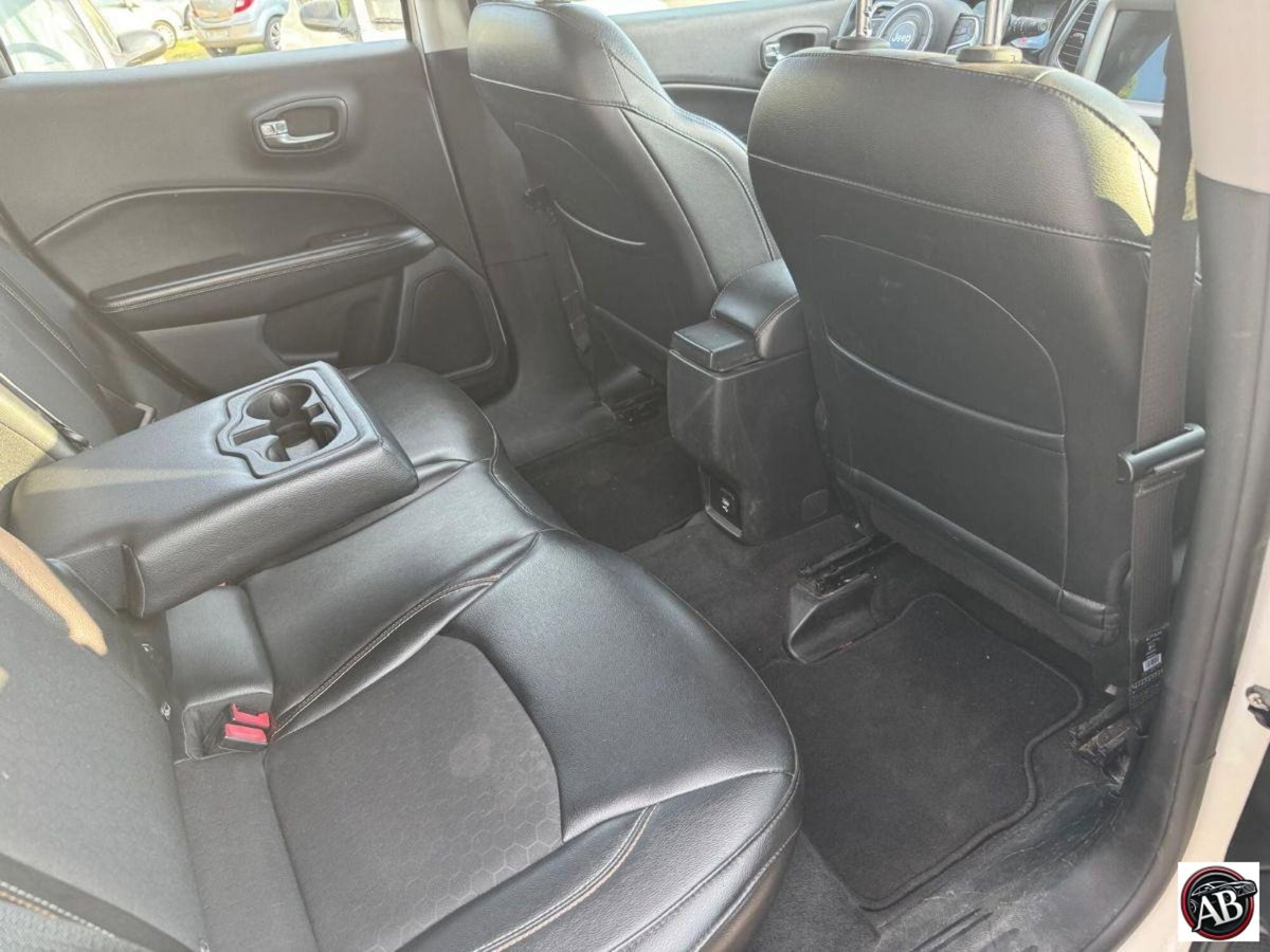 Jeep Compass 1.6 Multijet II 2WD Longitude (11)