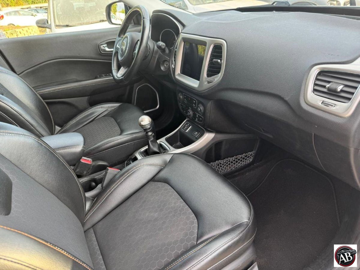 Jeep Compass 1.6 Multijet II 2WD Longitude (9)