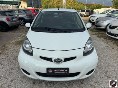 Toyota Aygo 1.0 12V VVT-i 5 porte Deep Ocean Connect MMT usata