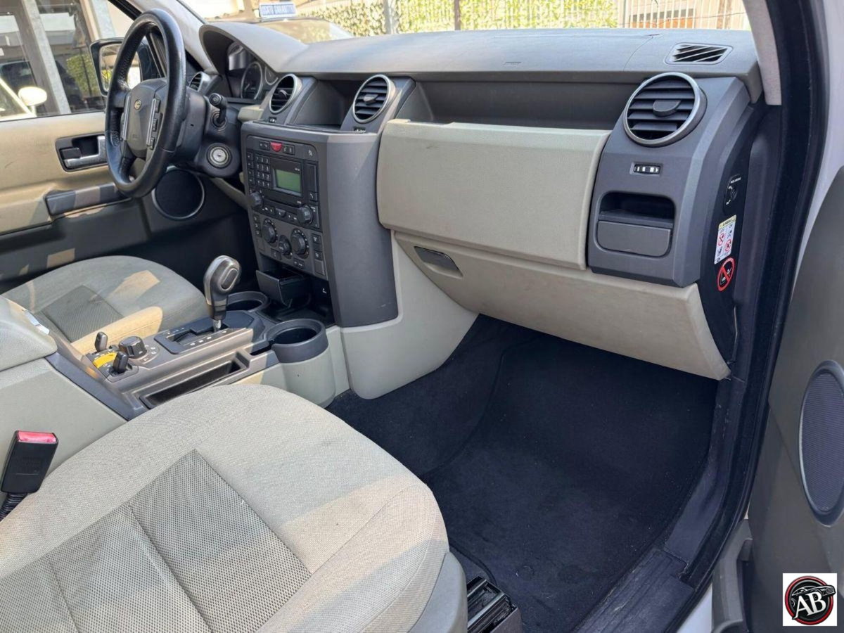 Land Rover Discovery 3 2.7 TDV6 XS (9)