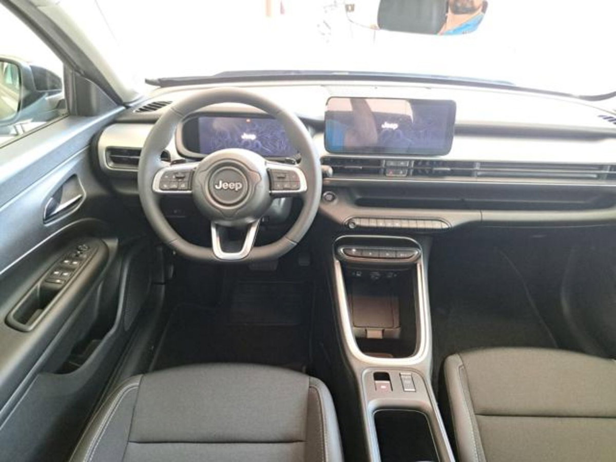 Jeep Avenger 1.2 turbo Altitude fwd 100cv (8)