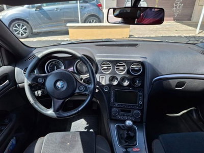 Alfa Romeo 159 SportWagon 2.0 JTDm 136 CV Sportwagon Distinctive (14)