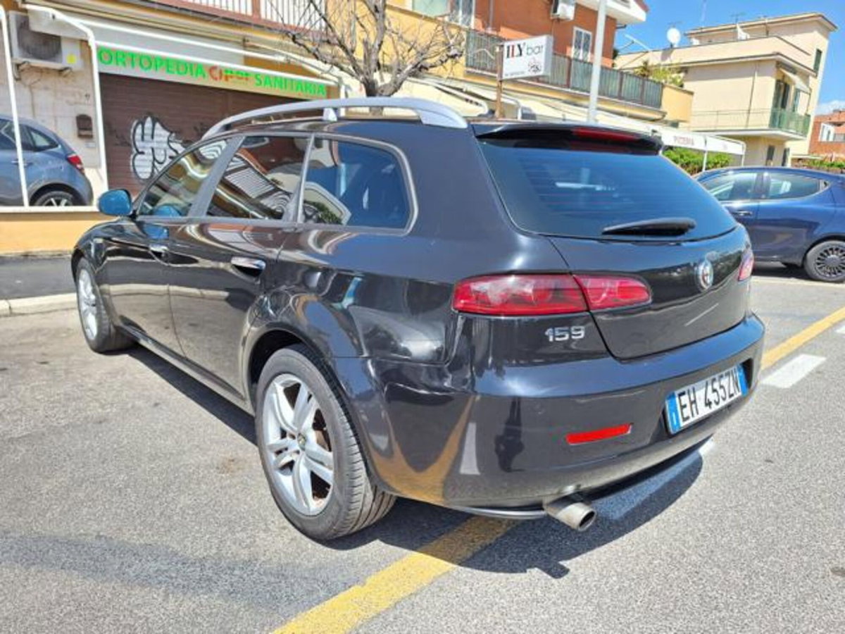 Alfa Romeo 159 SportWagon 2.0 JTDm 136 CV Sportwagon Distinctive (4)