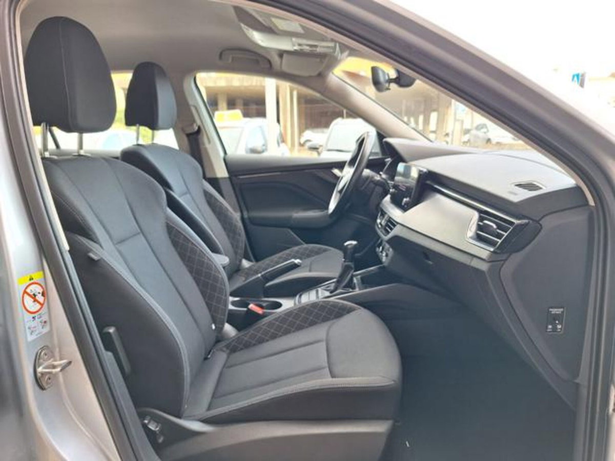 Skoda Kamiq 1.0 TSI 110 CV Dark Shade (20)