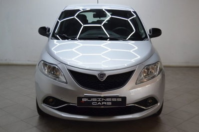 Lancia Ypsilon 1.0 FireFly 5 porte S&S Hybrid Ecochic Gold usata