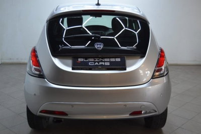 Lancia Ypsilon 1.0 FireFly 5 porte S&S Hybrid Ecochic Gold (3)
