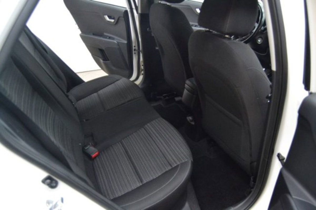 Kia Stonic 1.4 MPI EcoGPL Energy (6)