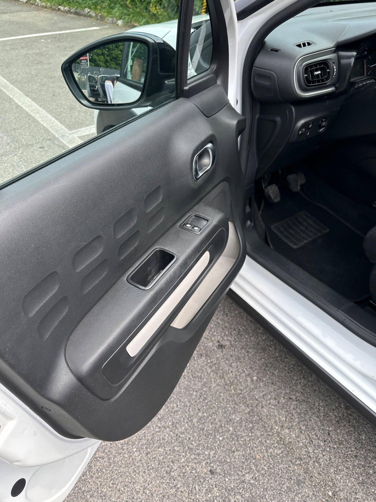 Citroen C3 PureTech 82 Shine (9)