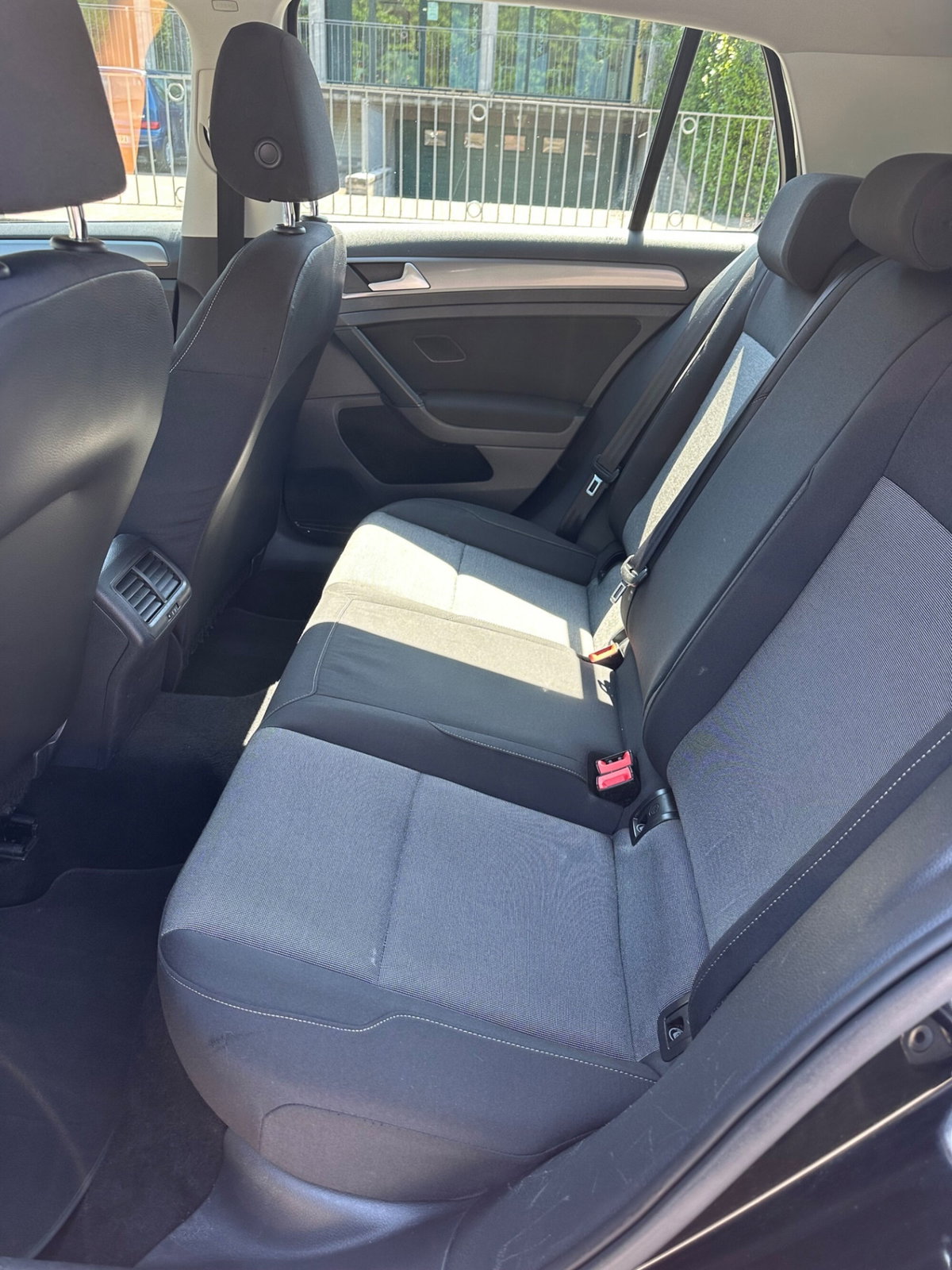 Volkswagen Golf 1.6 TDI 5p. Trendline BlueMotion Technology (12)