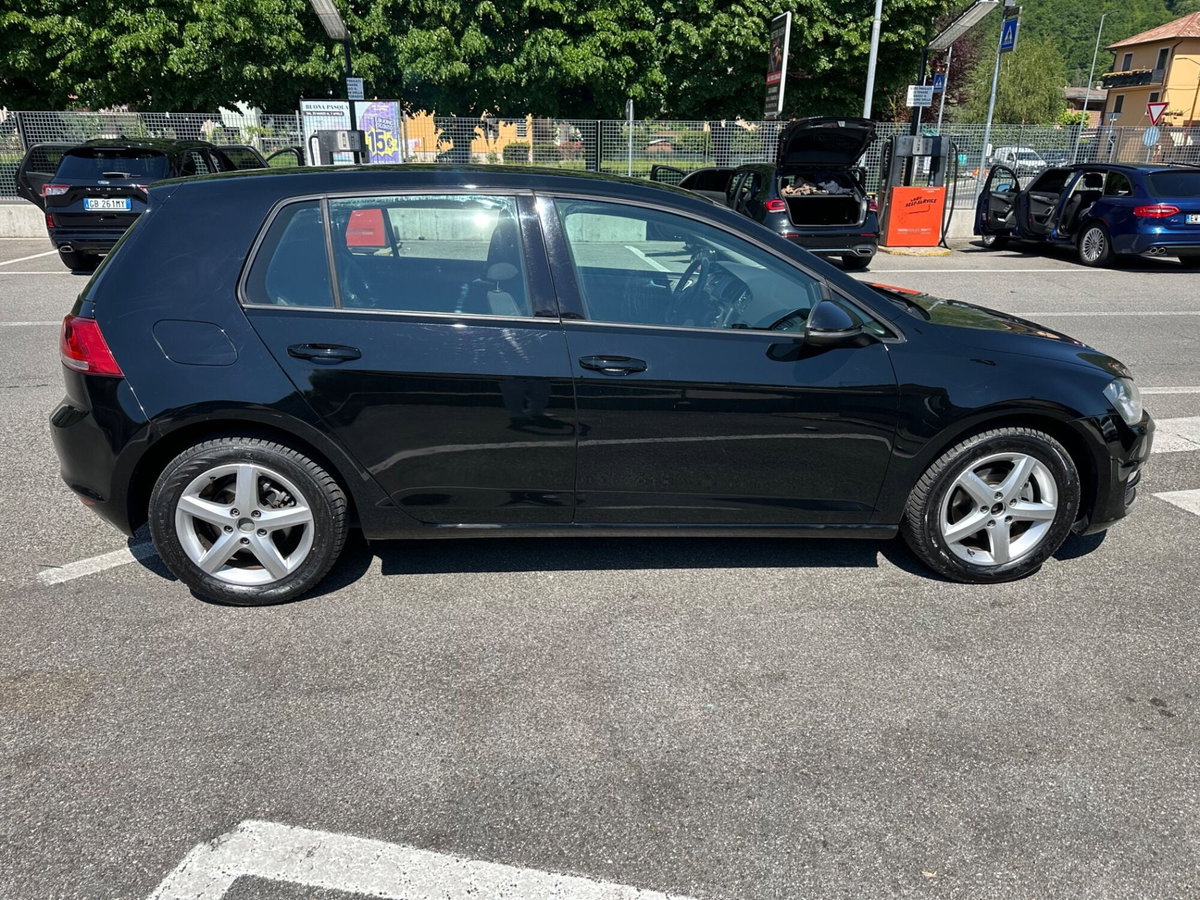 Volkswagen Golf 1.6 TDI 5p. Trendline BlueMotion Technology (8)