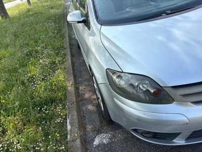 Volkswagen Golf 2.0 16V TDI 5p. Comfortline (4)