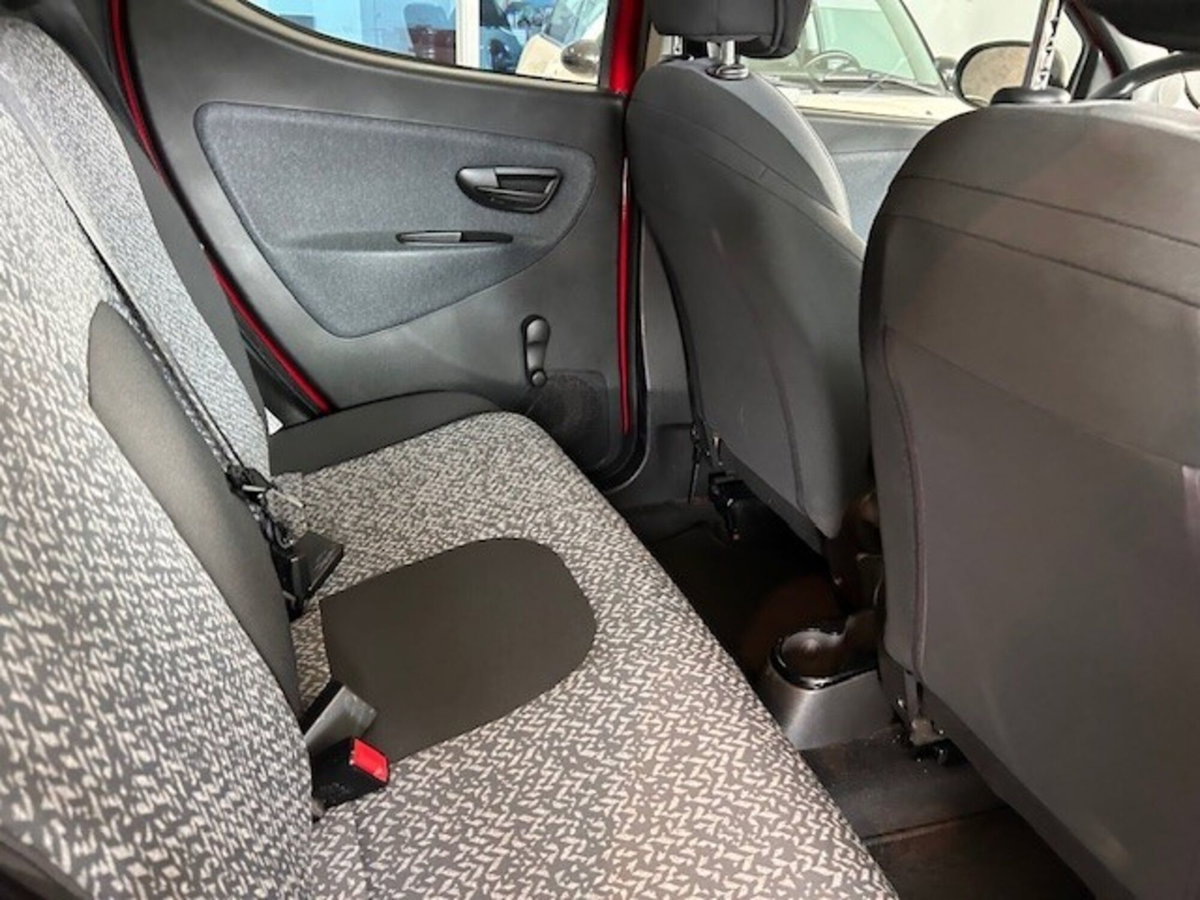 Lancia Ypsilon 1.2 69 CV 5 porte S&S Elefantino Blu (14)