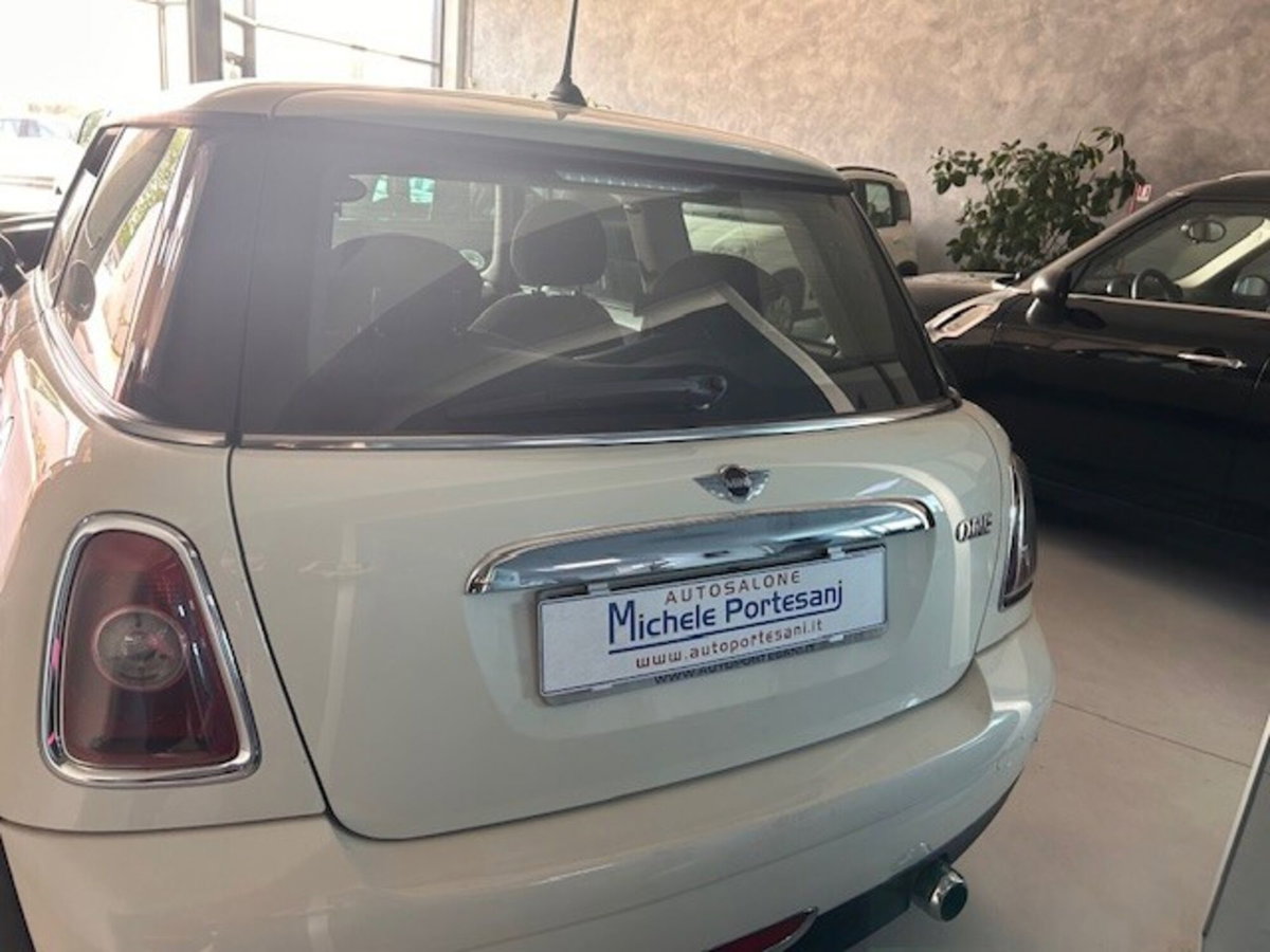 MINI Mini 1.4 16V One (10)