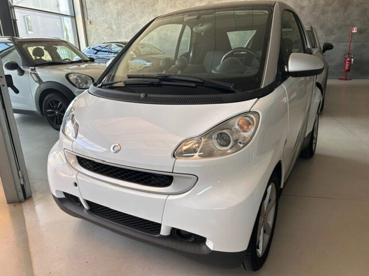 smart Fortwo 1000 62 kW coupé passion (2)