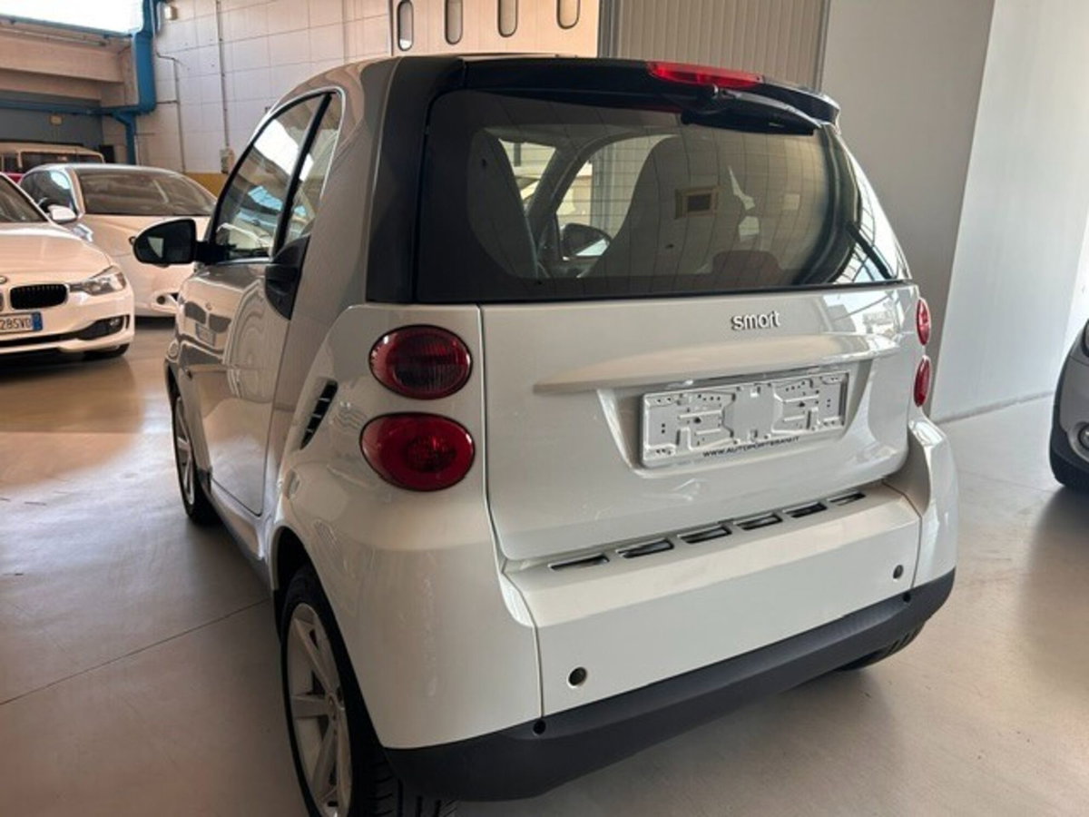 smart Fortwo 1000 62 kW coupé passion (7)