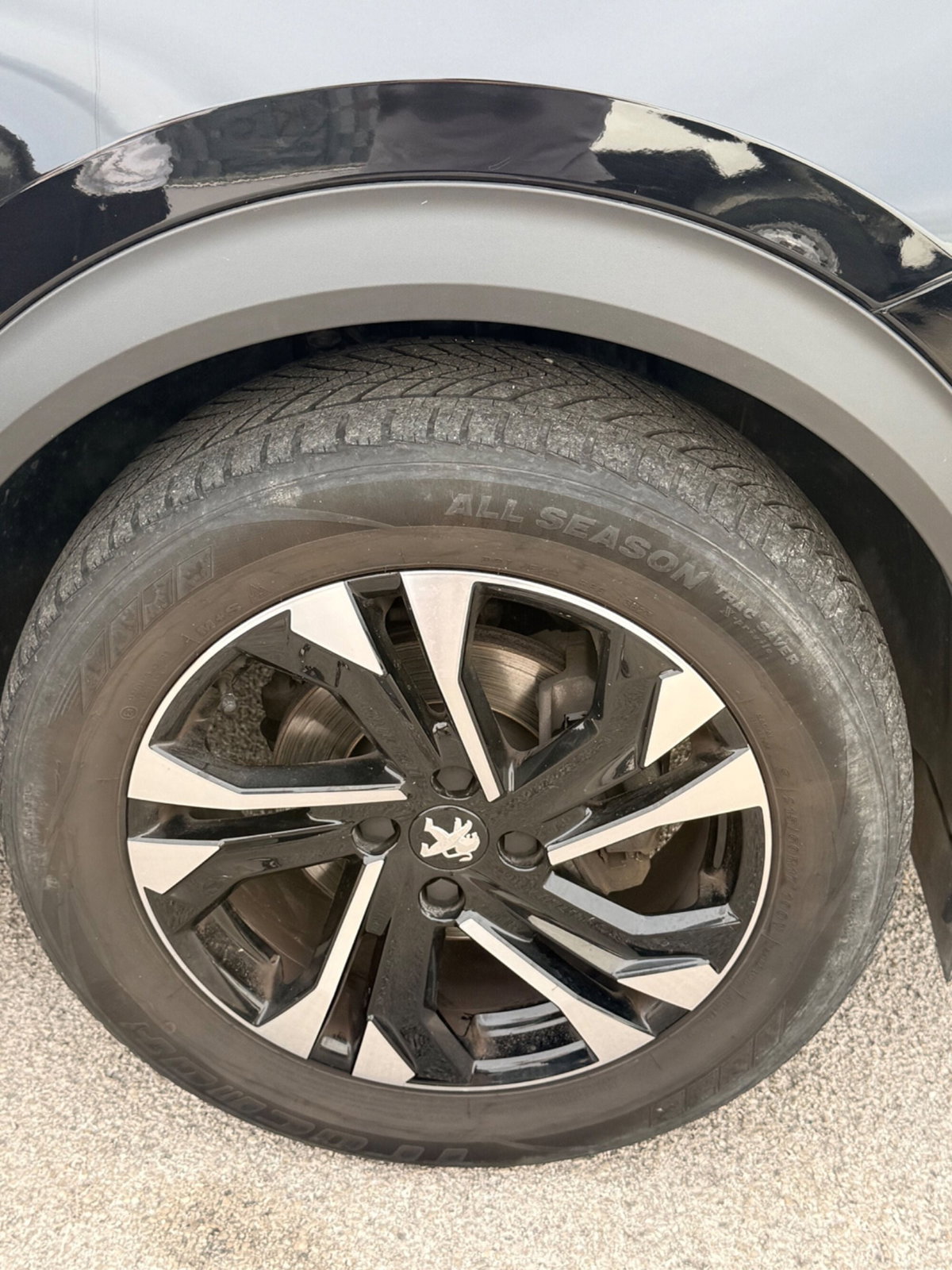 Peugeot 2008 PureTech 130 S&S EAT8 GT Pack (10)
