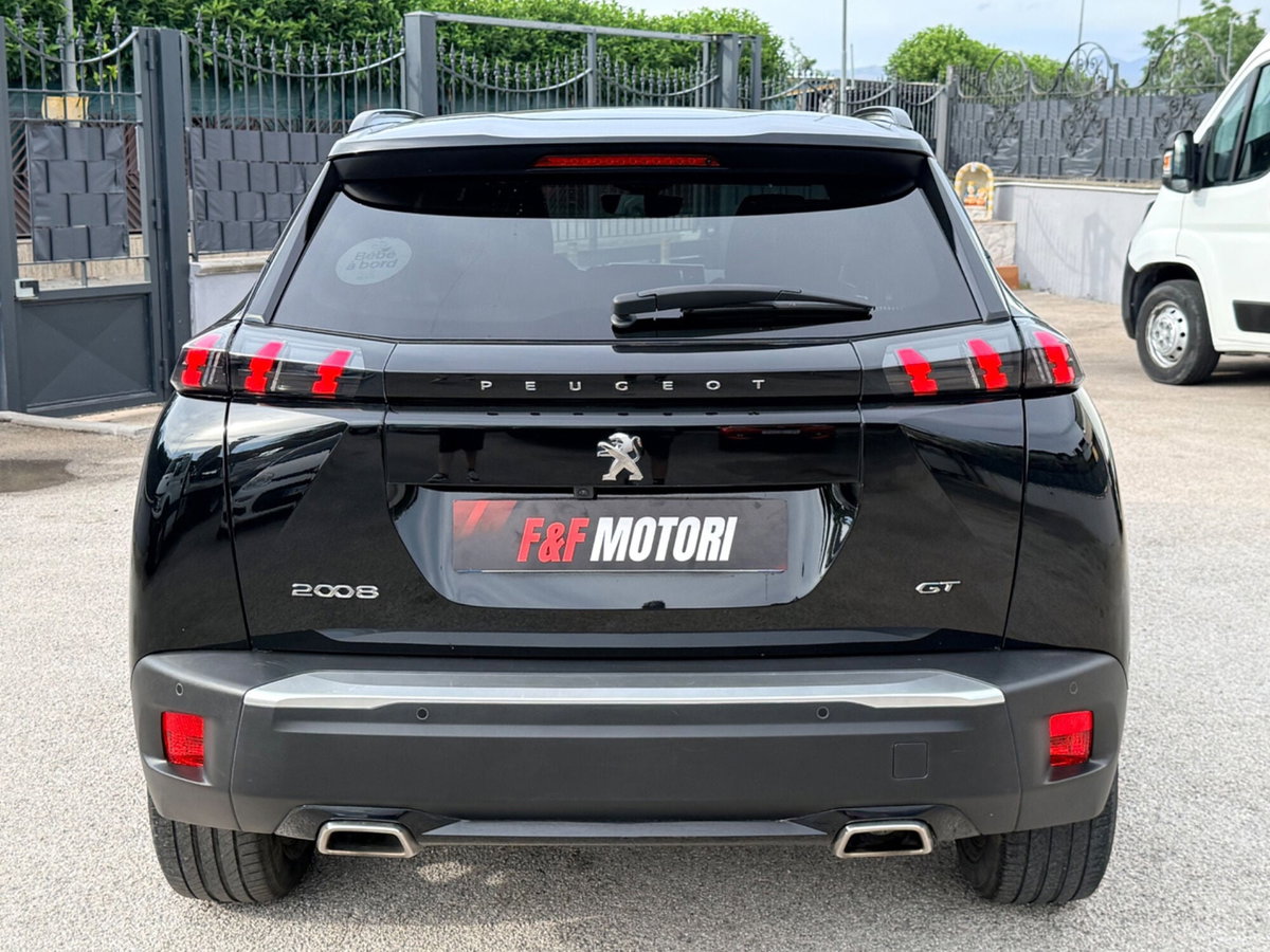 Peugeot 2008 PureTech 130 S&S EAT8 GT Pack (6)