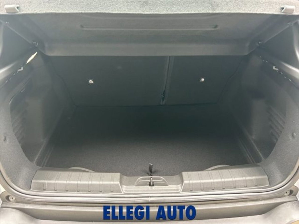 Jeep Avenger 1.2 turbo Longitude fwd 100cv (12)