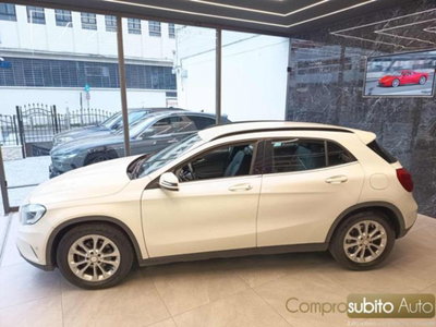 Mercedes-Benz GLA SUV 200 d Automatic 4Matic Premium (10)