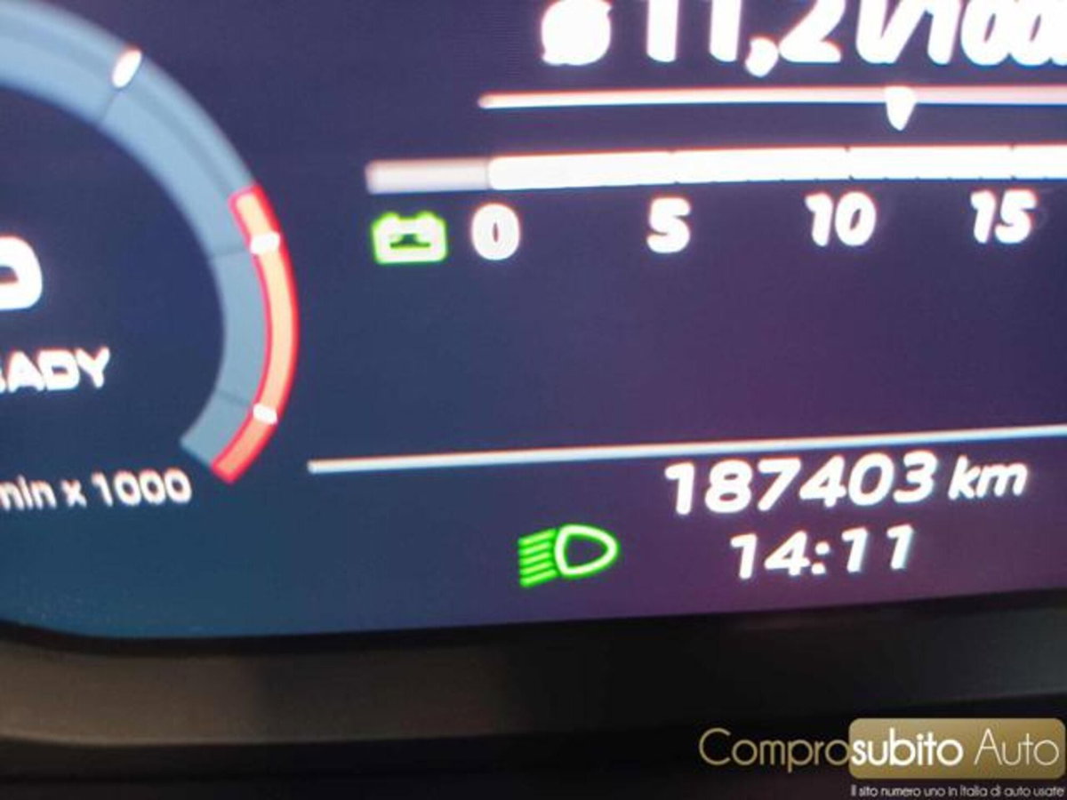 Audi Q3 35 TDI quattro Business (18)