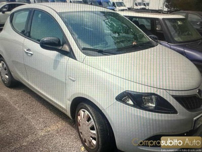 Lancia Ypsilon 1.0 FireFly 5 porte S&S Hybrid Gold Plus (3)