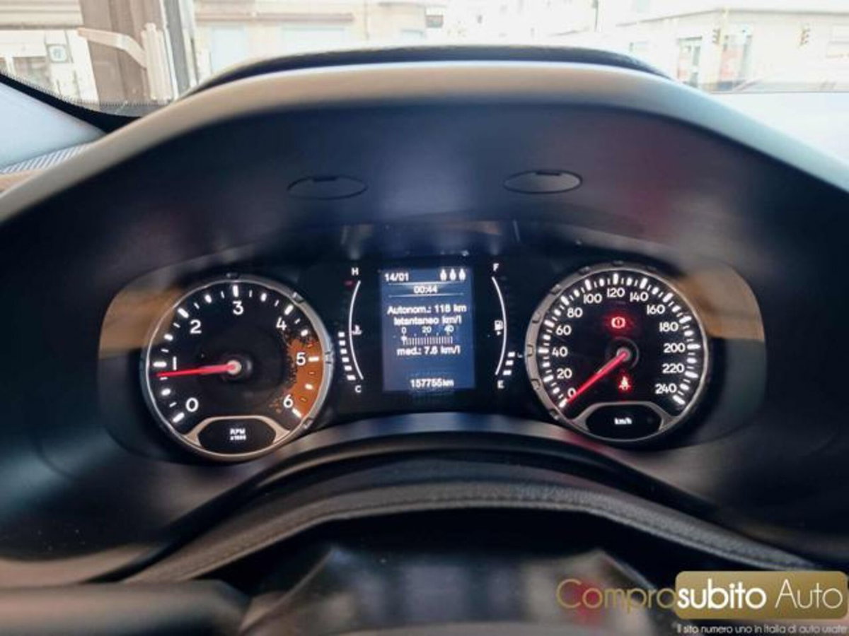 Jeep Renegade 2.0 Mjt 140CV 4WD Active Drive Limited (19)