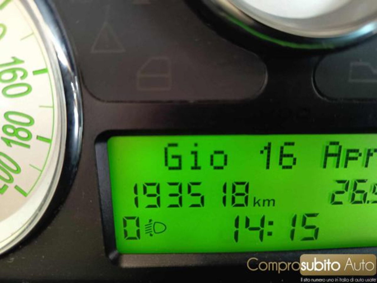Lancia Ypsilon 1.2 69 CV Diva (19)