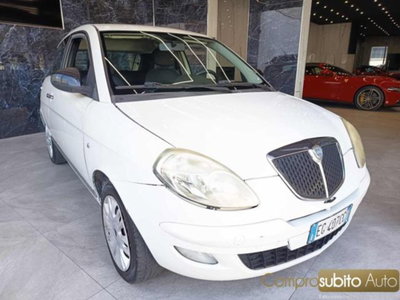 Lancia Ypsilon 1.2 69 CV Diva (2)