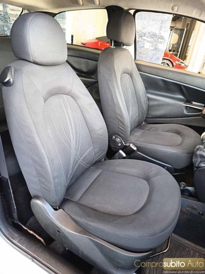 Lancia Ypsilon 1.2 69 CV Diva (9)
