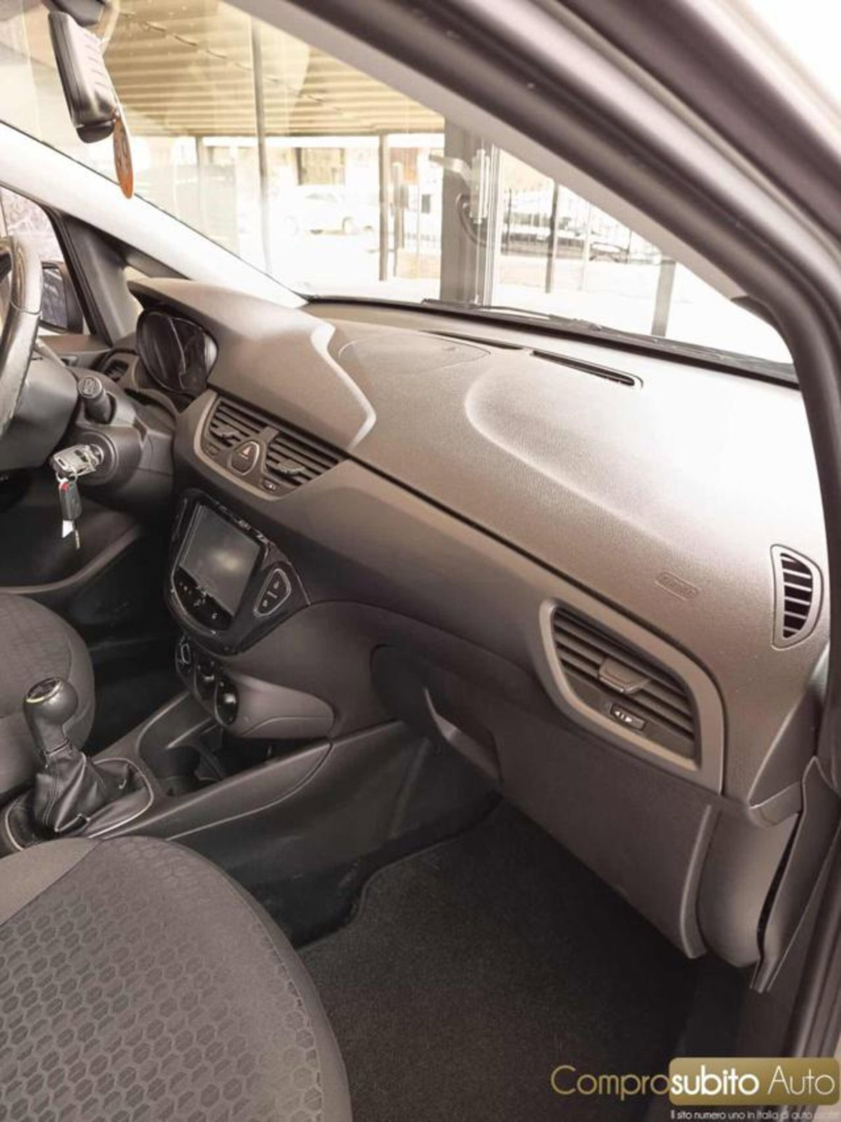 Opel Corsa 1.2 5 porte Edition (15)