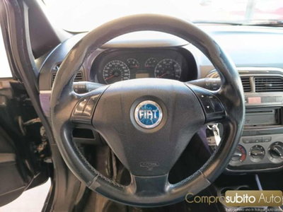 Fiat Grande Punto 1.3 MJT 75 CV 5 porte Dynamic (11)