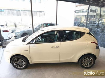 Lancia Ypsilon 1.3 MJT 75 CV Platino (7)