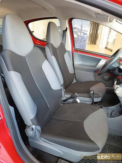 Peugeot 107 68CV 5p. Desir (18)