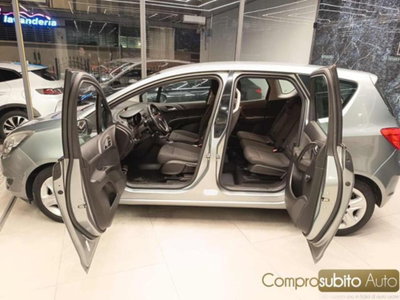 Opel Meriva 1.4 100CV Cosmo (11)