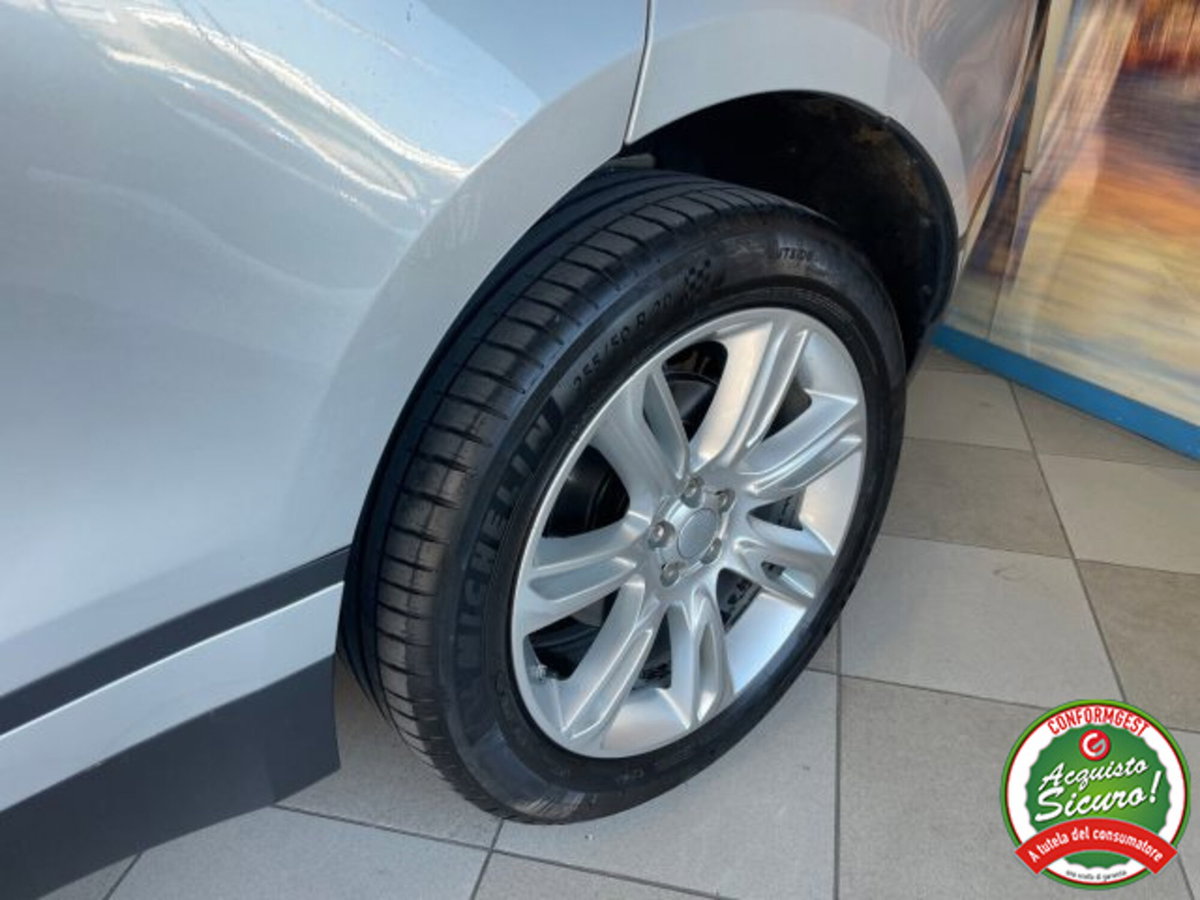 Land Rover Range Rover Velar 2.0D I4 180 CV (16)